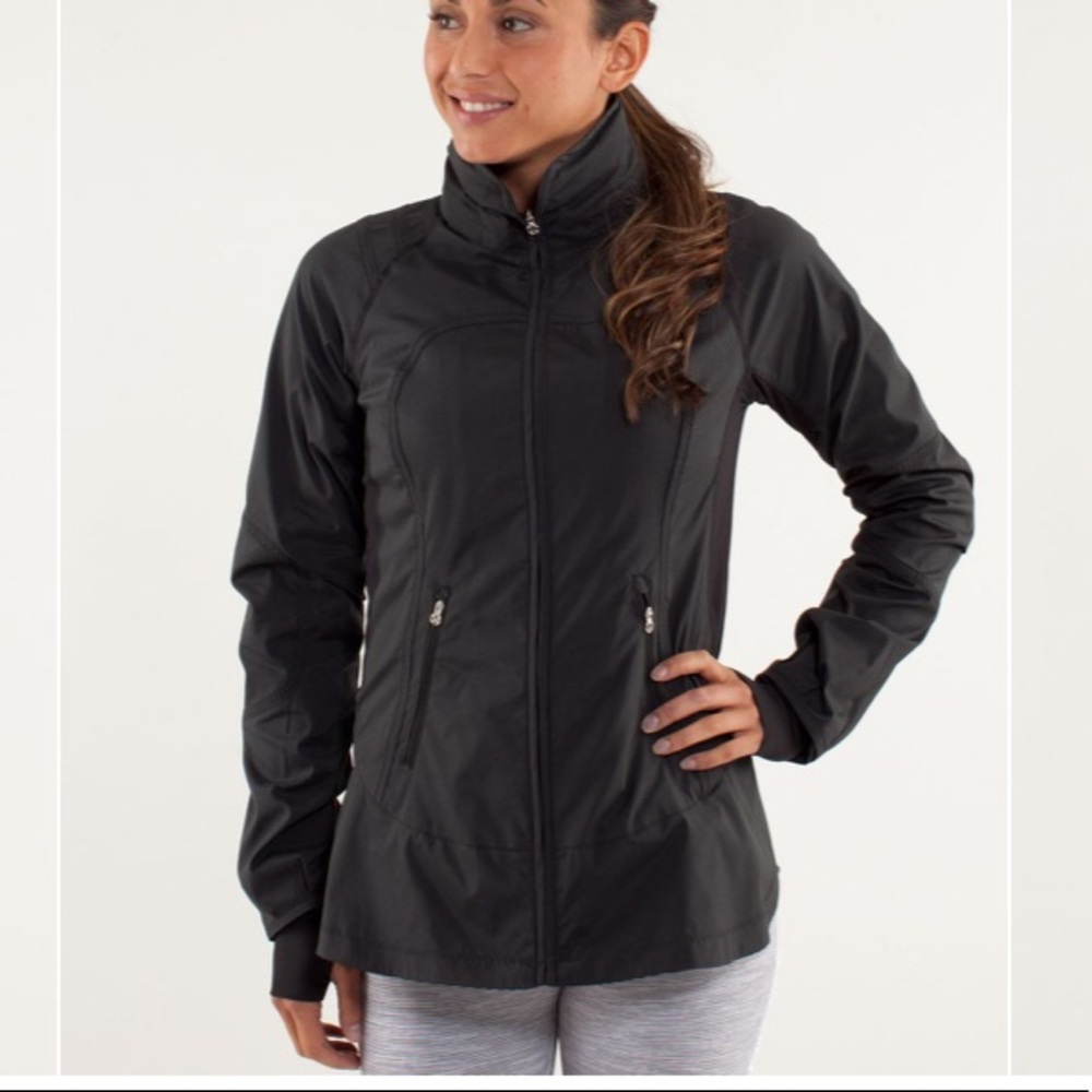 Lululemon Run: Make A Break Jacket